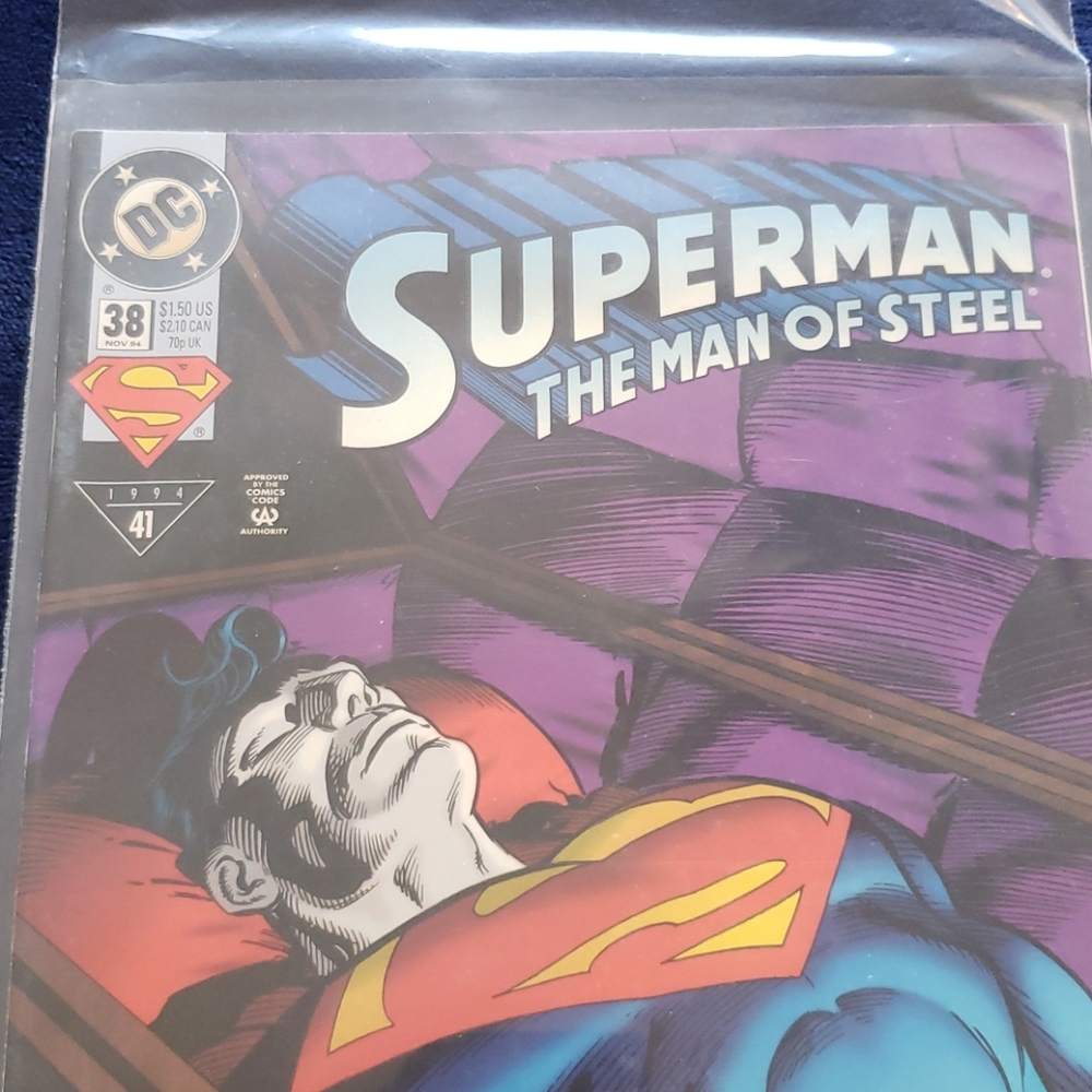 DC Comic - Picture 2 of 4